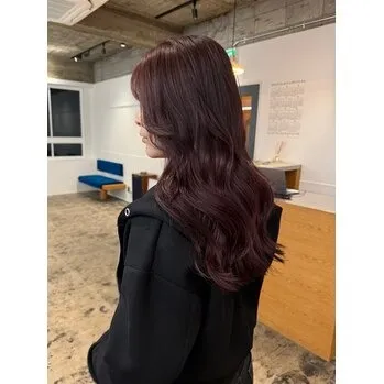 【透明感抜群】色落ちまで美しく。旬の「こっくりブドウカラー」🍇